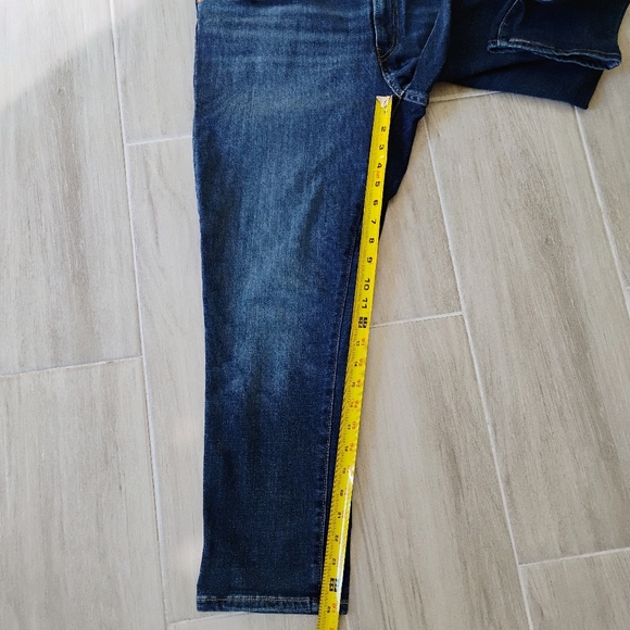 Levi's Boyfriend Jeans Size 33 Dark Blue - Picture 8 of 8